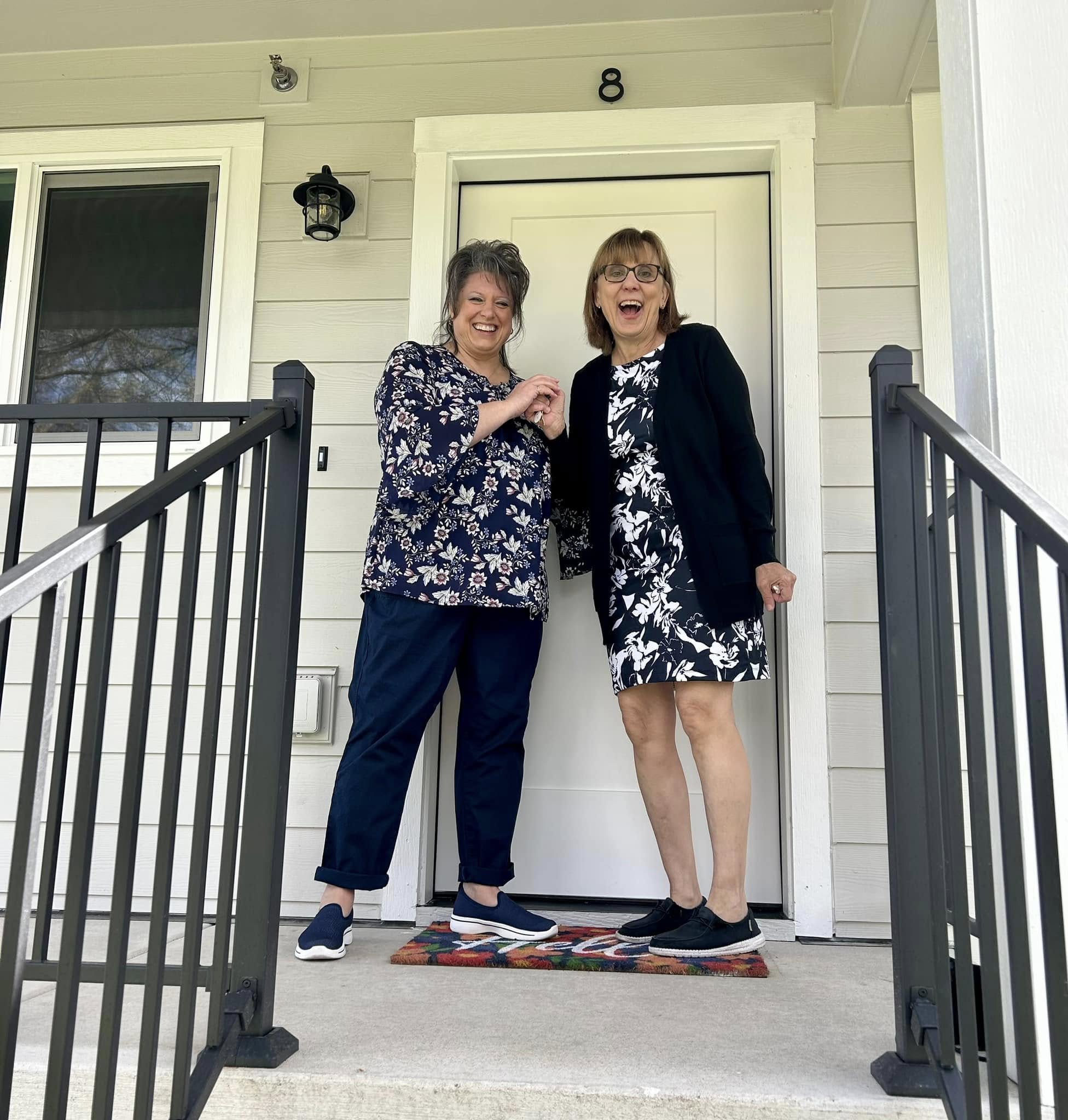 About HEARTS FOR HUMANITY